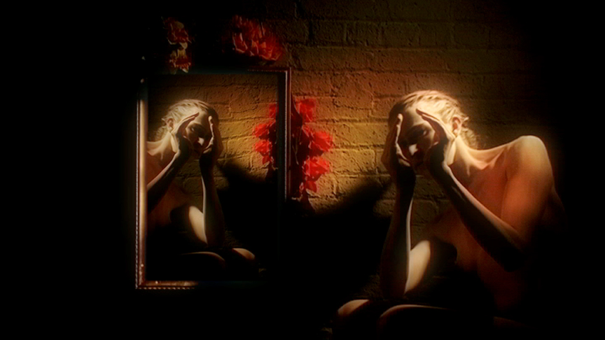 Michael Pope Living Images: Looking Glass/Woman and Mirror - Kristina Skovby